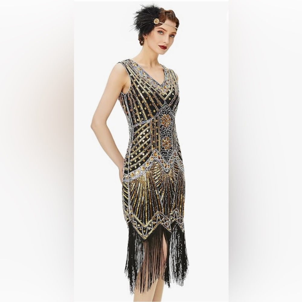 Roaring 20s flapper fringe cocktail dress